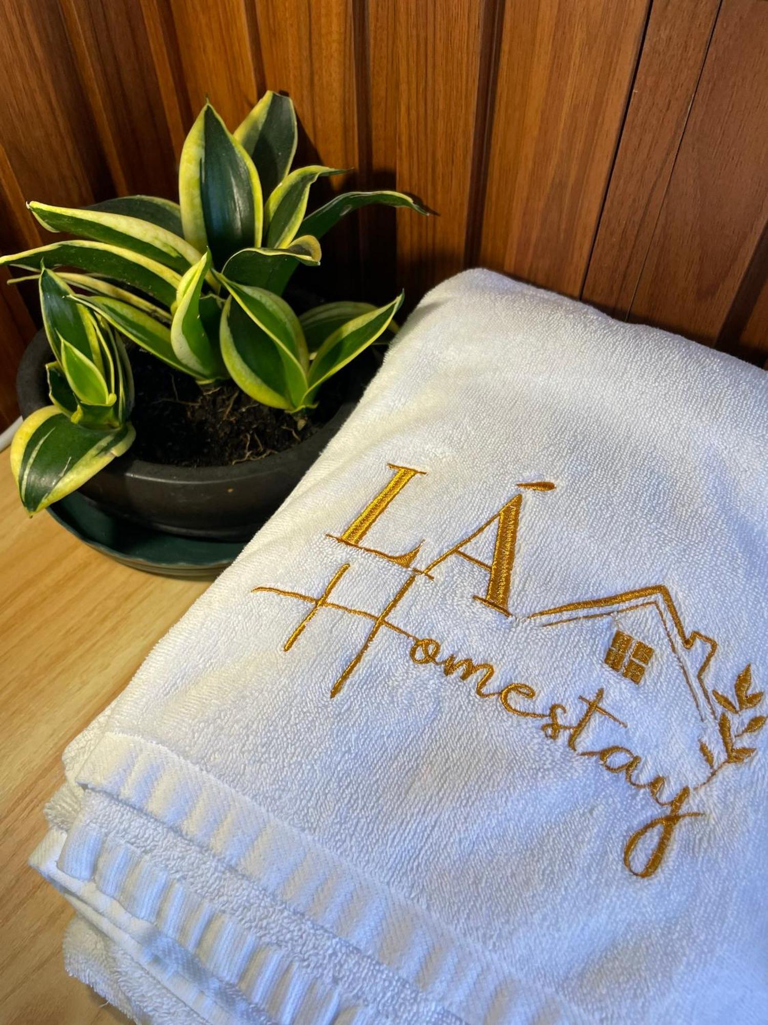 La Garden Homestay Long Xuyen Exterior photo
